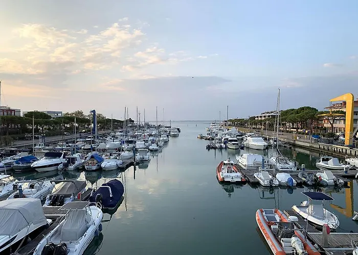 Luminous Flat Near The Apartman Lignano Sabbiadoro