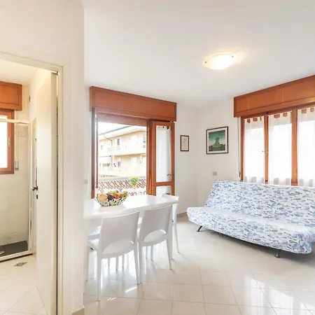 Luminous Flat Near The Apartment *